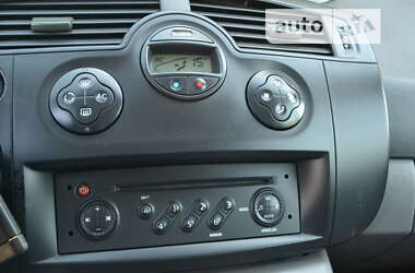 Минивэн Renault Megane Scenic 2006 в 