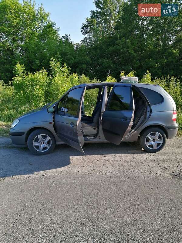 Минивэн Renault Megane Scenic 2001 в Подгайцах