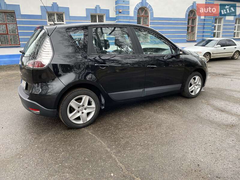 Минивэн Renault Megane Scenic 2012 в Лебедине