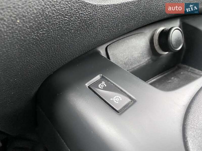 Минивэн Renault Megane Scenic 2012 в Лебедине