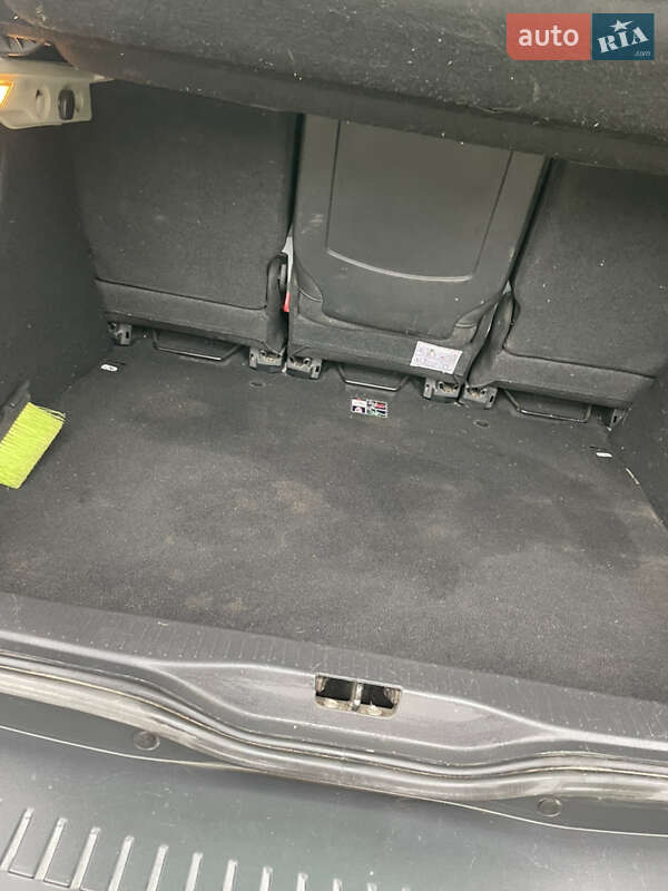 Renault Megane Scenic 2013