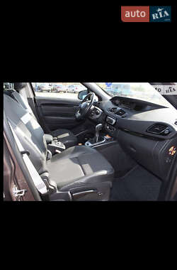 Мінівен Renault Megane Scenic 2013 в 