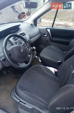 Минивэн Renault Megane Scenic 2005 в 