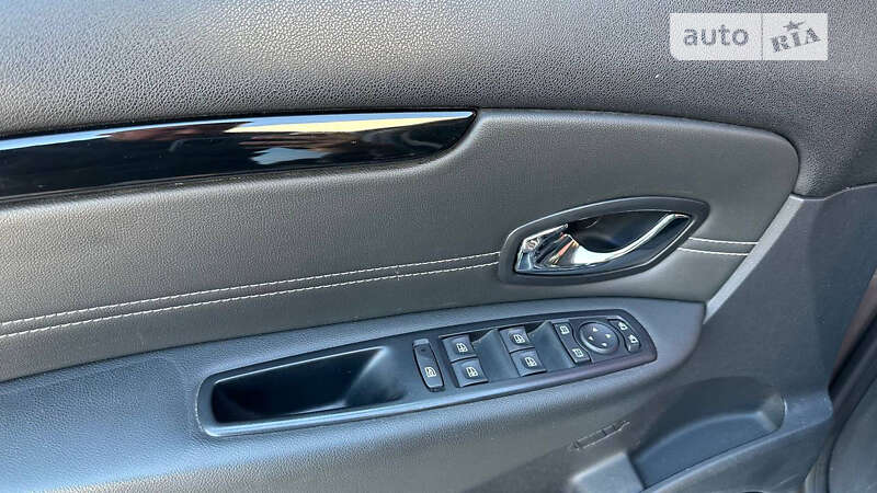 Мінівен Renault Megane Scenic 2012 в Києві фото 40 Мінівен Renault Megane Scenic 2012 в Києві