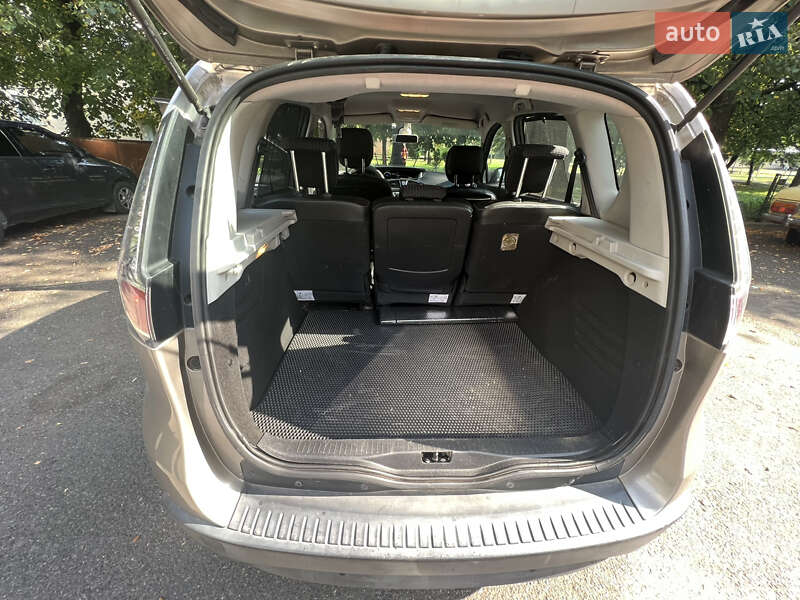 Минивэн Renault Megane Scenic 2012 в Мукачево