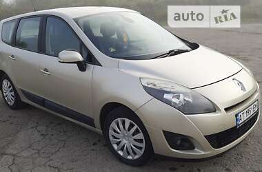 Мінівен Renault Megane Scenic 2009 в Тисмениці