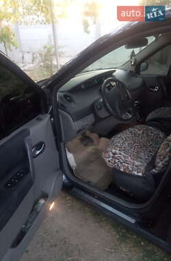 Минивэн Renault Megane Scenic 2006 в 
