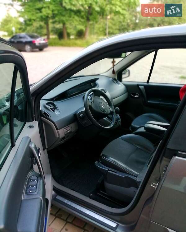 Мінівен Renault Megane Scenic 2005 в Долині