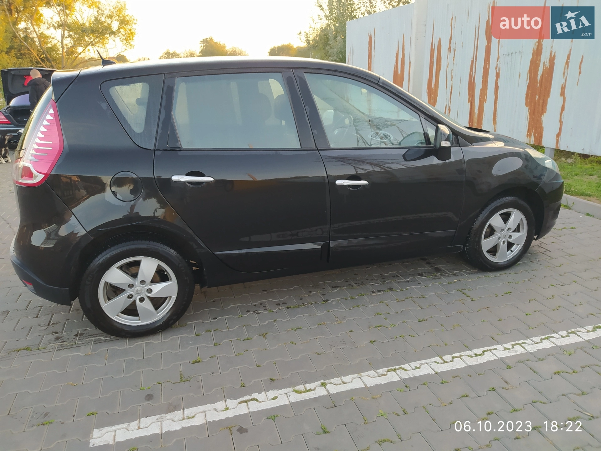 2010 Renault Scenic - мініатюра 6