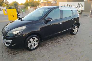 Мінівен Renault Megane Scenic 2010 в Чернівцях