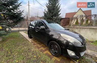 Мінівен Renault Megane Scenic 2010 в 