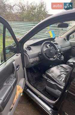 Минивэн Renault Megane Scenic 2004 в Коростене