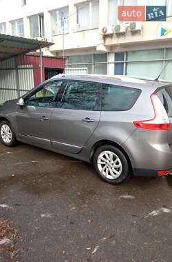 Минивэн Renault Megane Scenic 2016 в Киеве