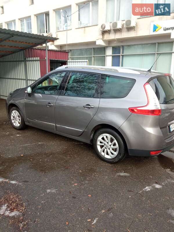 Мінівен Renault Megane Scenic 2016 в Києві