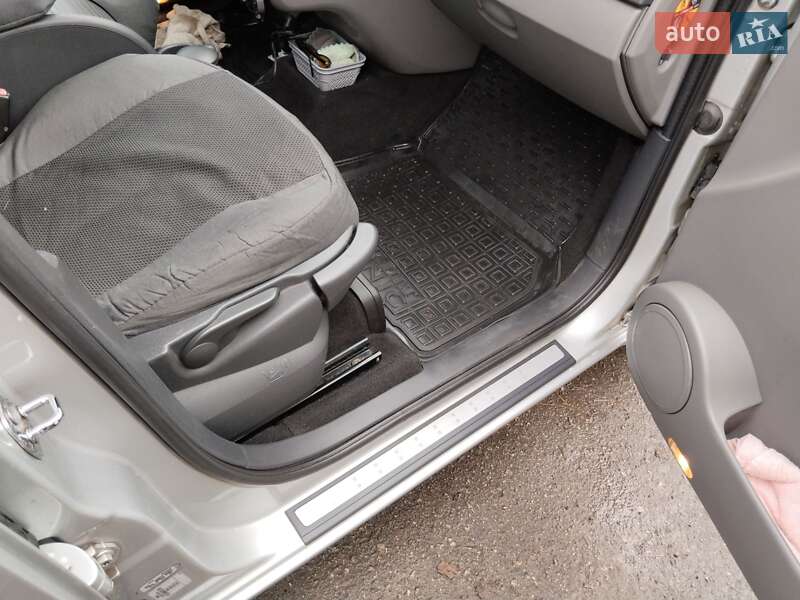 Минивэн Renault Megane Scenic 2008 в Знаменке
