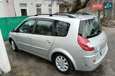 Минивэн Renault Megane Scenic 2008 в 