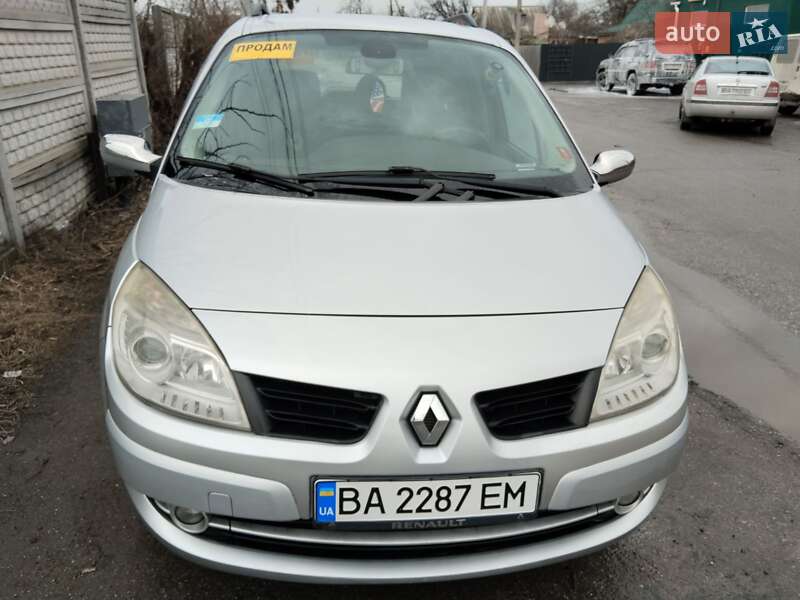 Минивэн Renault Megane Scenic 2008 в Знаменке