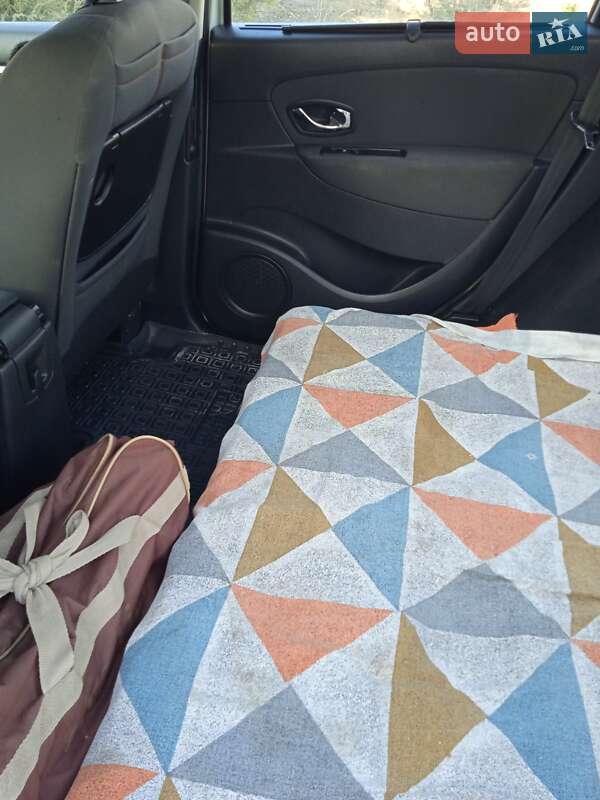 Минивэн Renault Megane Scenic 2011 в Хмельницком