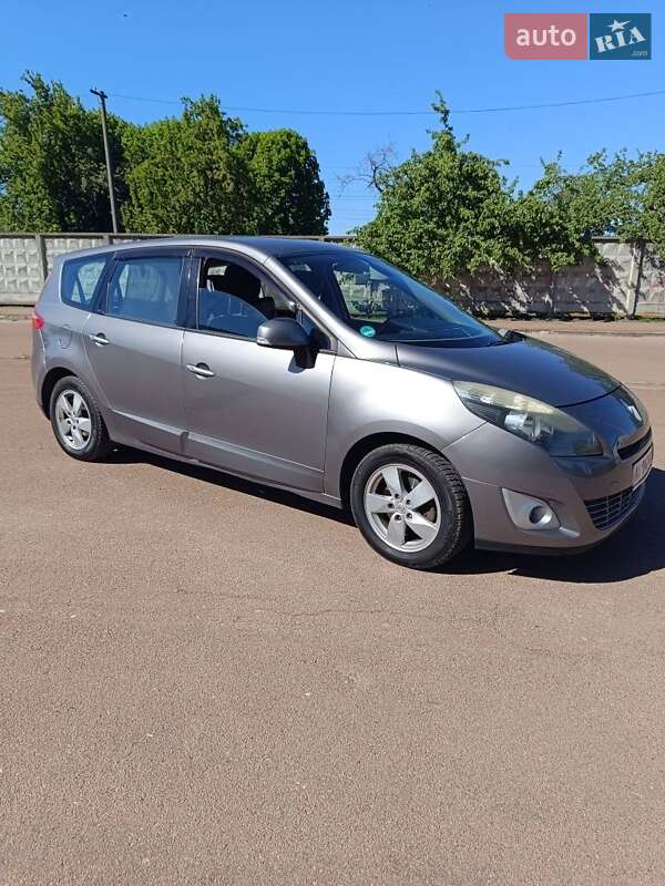 Мінівен Renault Megane Scenic 2010 в Борисполі
