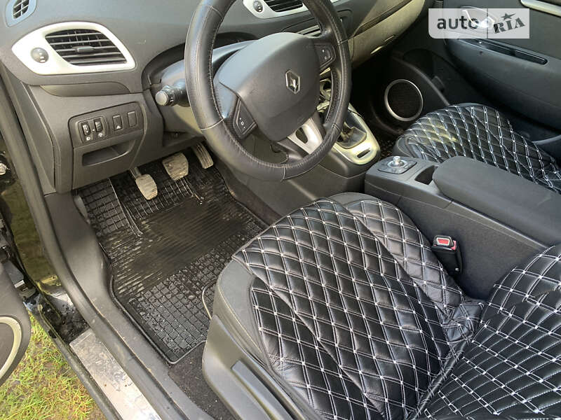 Мінівен Renault Megane Scenic 2010 в Сумах