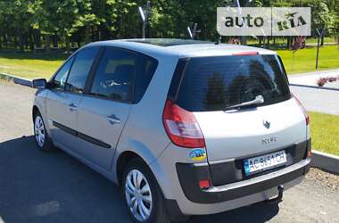 Минивэн Renault Megane Scenic 2004 в Киверцах