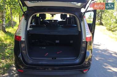 Мінівен Renault Megane Scenic 2012 в 