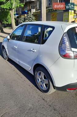 Мінівен Renault Megane Scenic 2016 в 