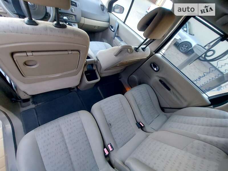 Мінівен Renault Megane Scenic 2003 в Тернополі