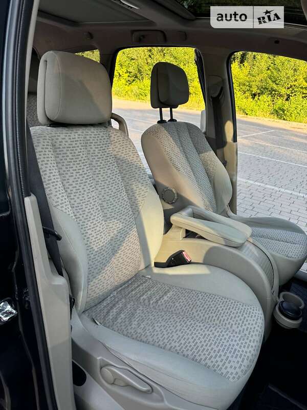 Мінівен Renault Megane Scenic 2009 в Львові