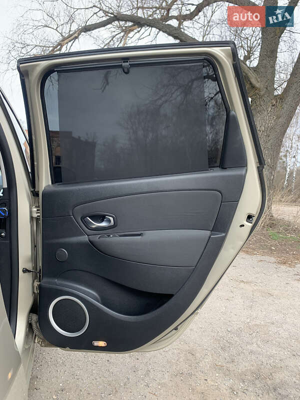 Минивэн Renault Megane Scenic 2009 в Виннице