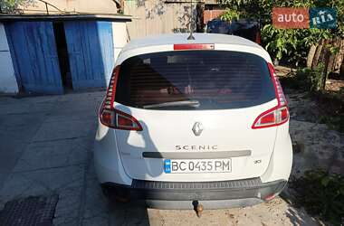 Минивэн Renault Megane Scenic 2011 в 