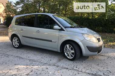 Минивэн Renault Megane Scenic 2004 в 
