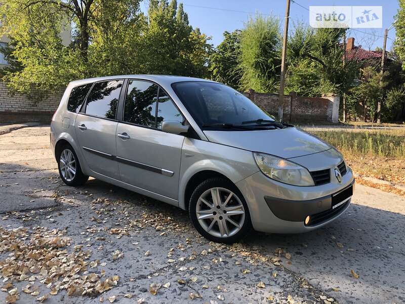 Renault Megane Scenic 2004
