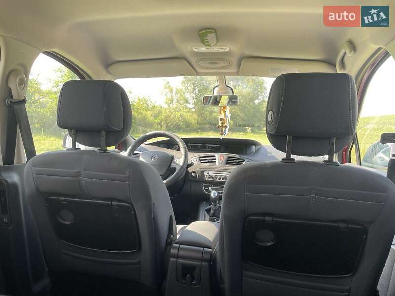 Минивэн Renault Megane Scenic 2010 в Збараже