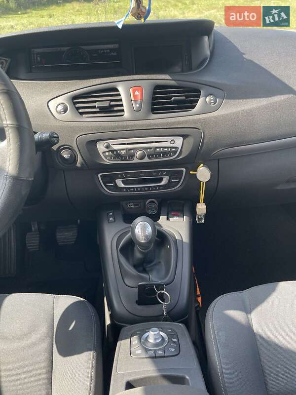 Минивэн Renault Megane Scenic 2010 в Збараже