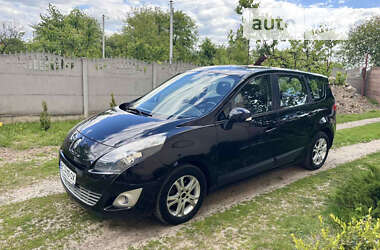 Минивэн Renault Megane Scenic 2011 в Луцке