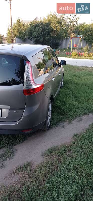 Минивэн Renault Megane Scenic 2011 в Харькове