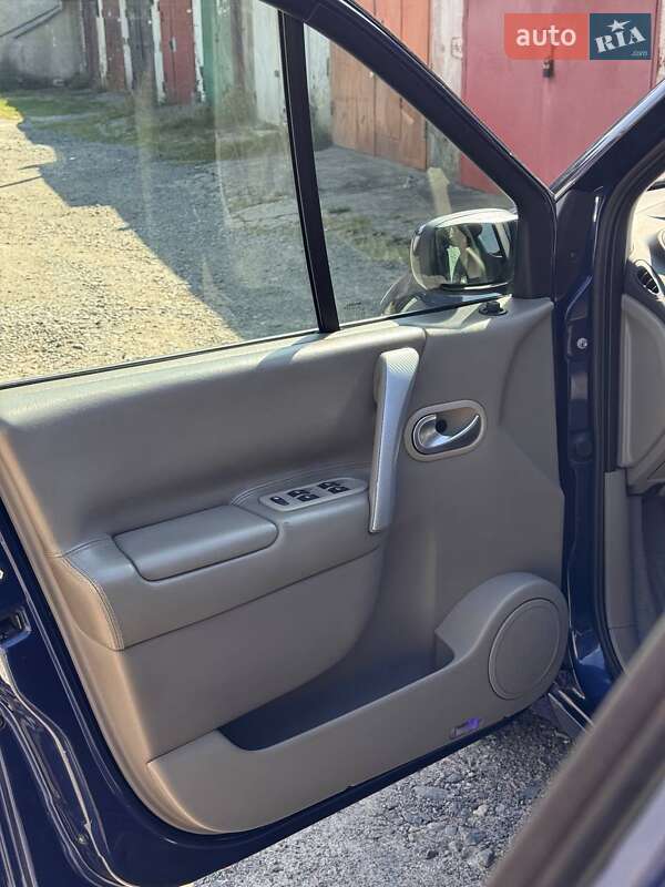 Мінівен Renault Megane Scenic 2005 в Хмельницькому фото 25 Мінівен Renault Megane Scenic 2005 в Хмельницькому