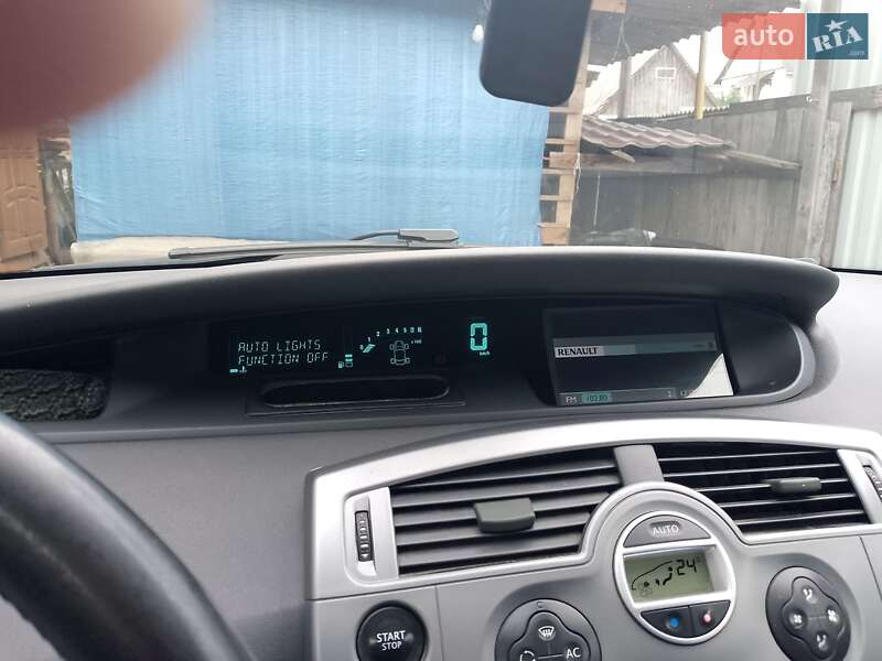 Минивэн Renault Megane Scenic 2008 в Коростене