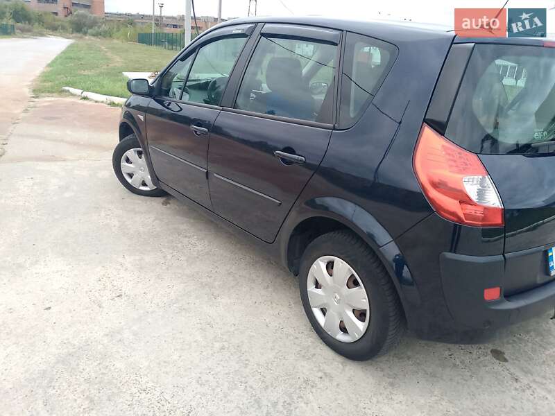Минивэн Renault Megane Scenic 2008 в Коростене
