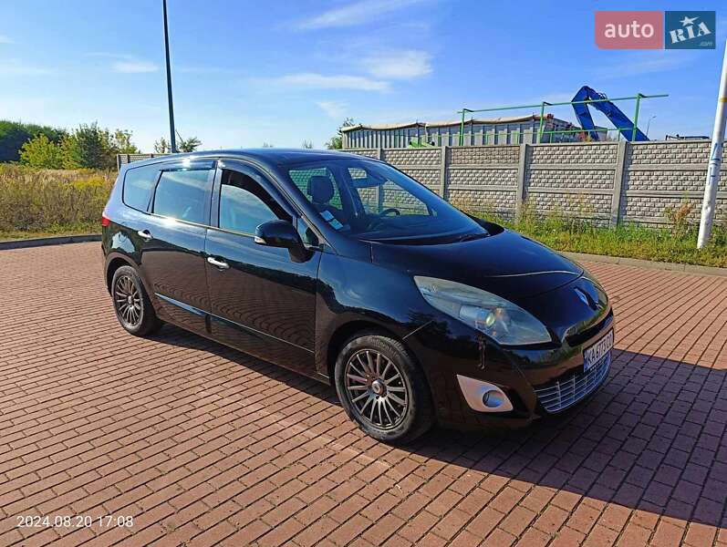 Минивэн Renault Megane Scenic 2011 в Киеве