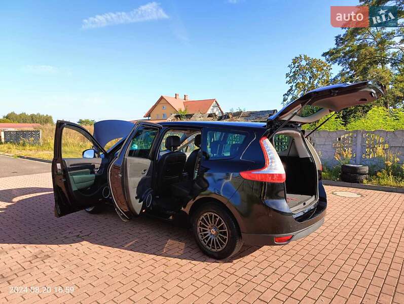 Минивэн Renault Megane Scenic 2011 в Киеве