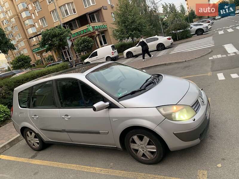 Минивэн Renault Megane Scenic 2005 в Киеве