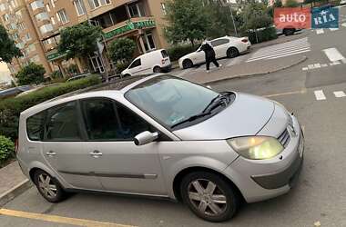 Минивэн Renault Megane Scenic 2005 в 