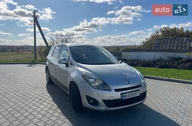 Минивэн Renault Megane Scenic 2010 в Шумске