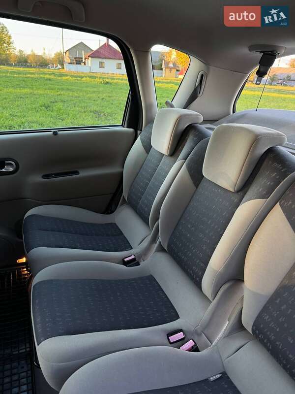 Минивэн Renault Megane Scenic 2006 в Черновцах