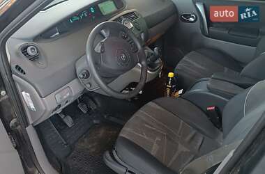 Минивэн Renault Megane Scenic 2006 в 