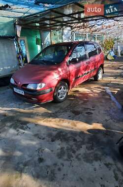 Минивэн Renault Megane Scenic 1998 в 