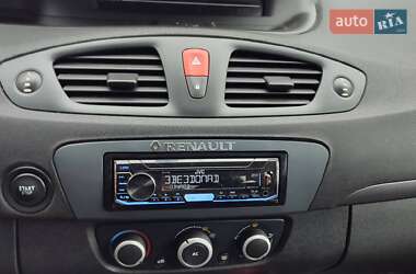 Мінівен Renault Megane Scenic 2009 в 