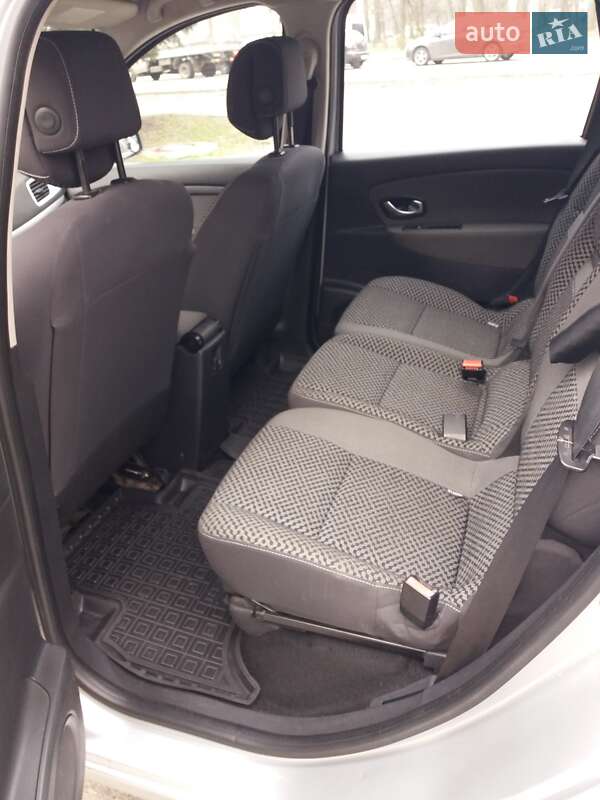 Минивэн Renault Megane Scenic 2011 в Днепре фото 5 Минивэн Renault Megane Scenic 2011 в Днепре